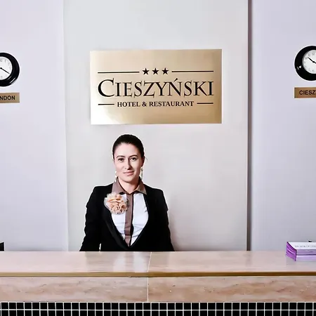 מלון Cieszynski Aparthotel Stare Miasto 3*